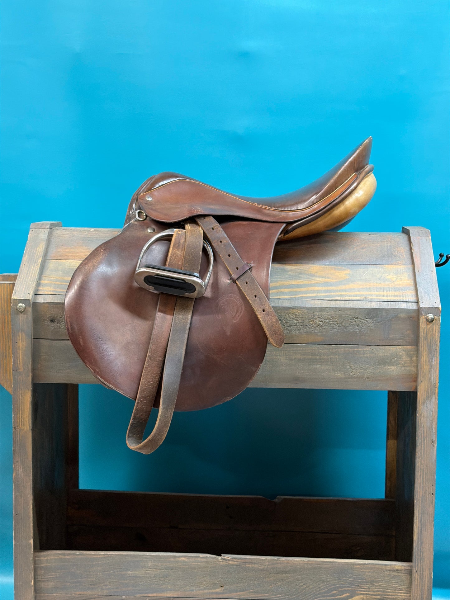 Brown Theo Sommer Close Contact Saddle, 17.5