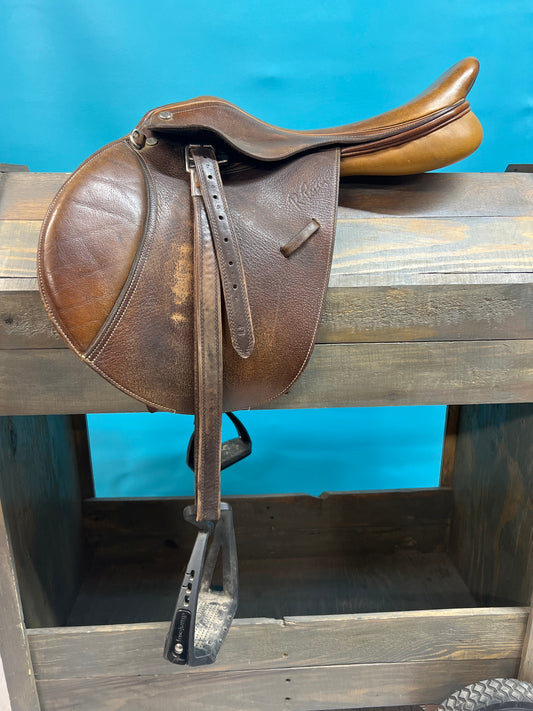 Pessoa English Saddles, 15 3/4