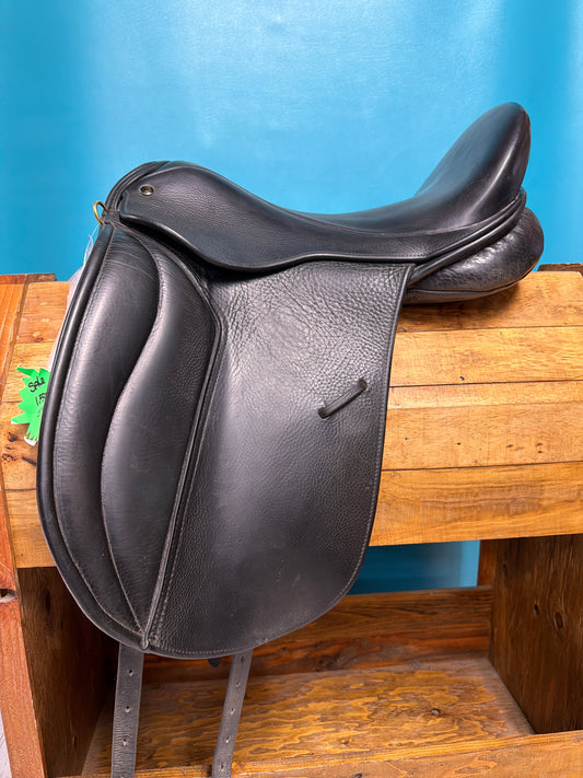 JRD Dressage Saddle, 17.5
