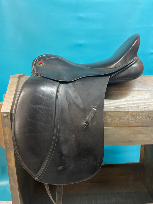 Black Albion Legend Dressage Saddle, 18