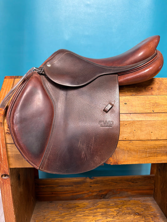 CWD Close Contact Saddle, 17.5
