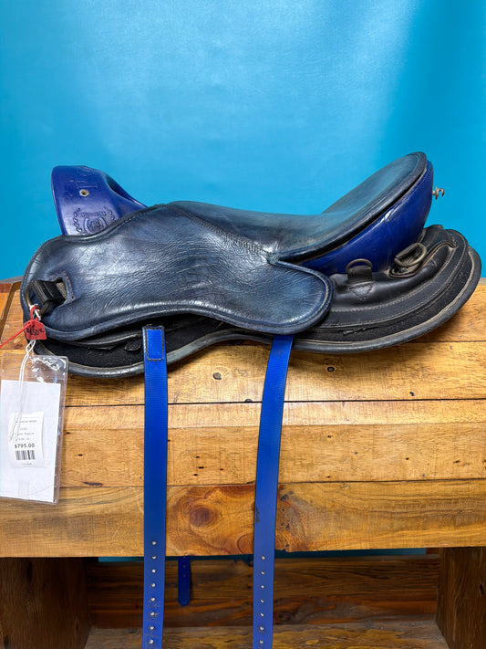 Blue Podium Endurance Saddle