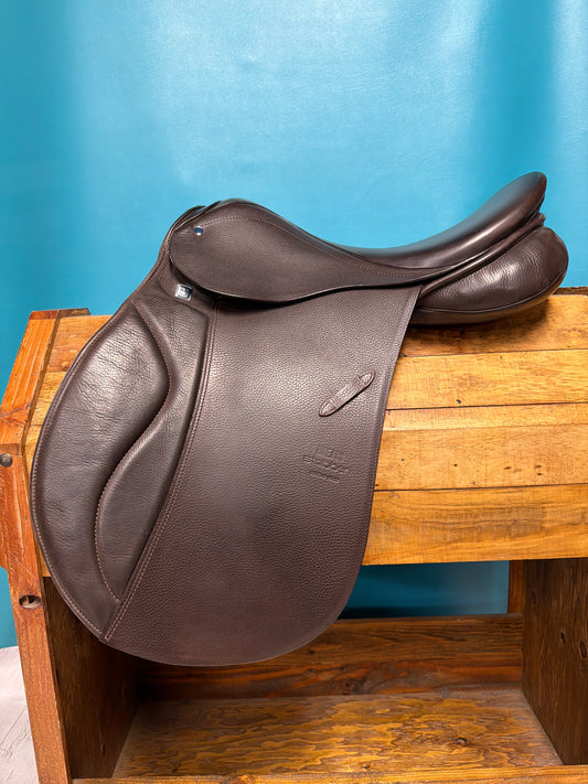 Stubben VSD Genesis All Purpose Saddle, 17.5"