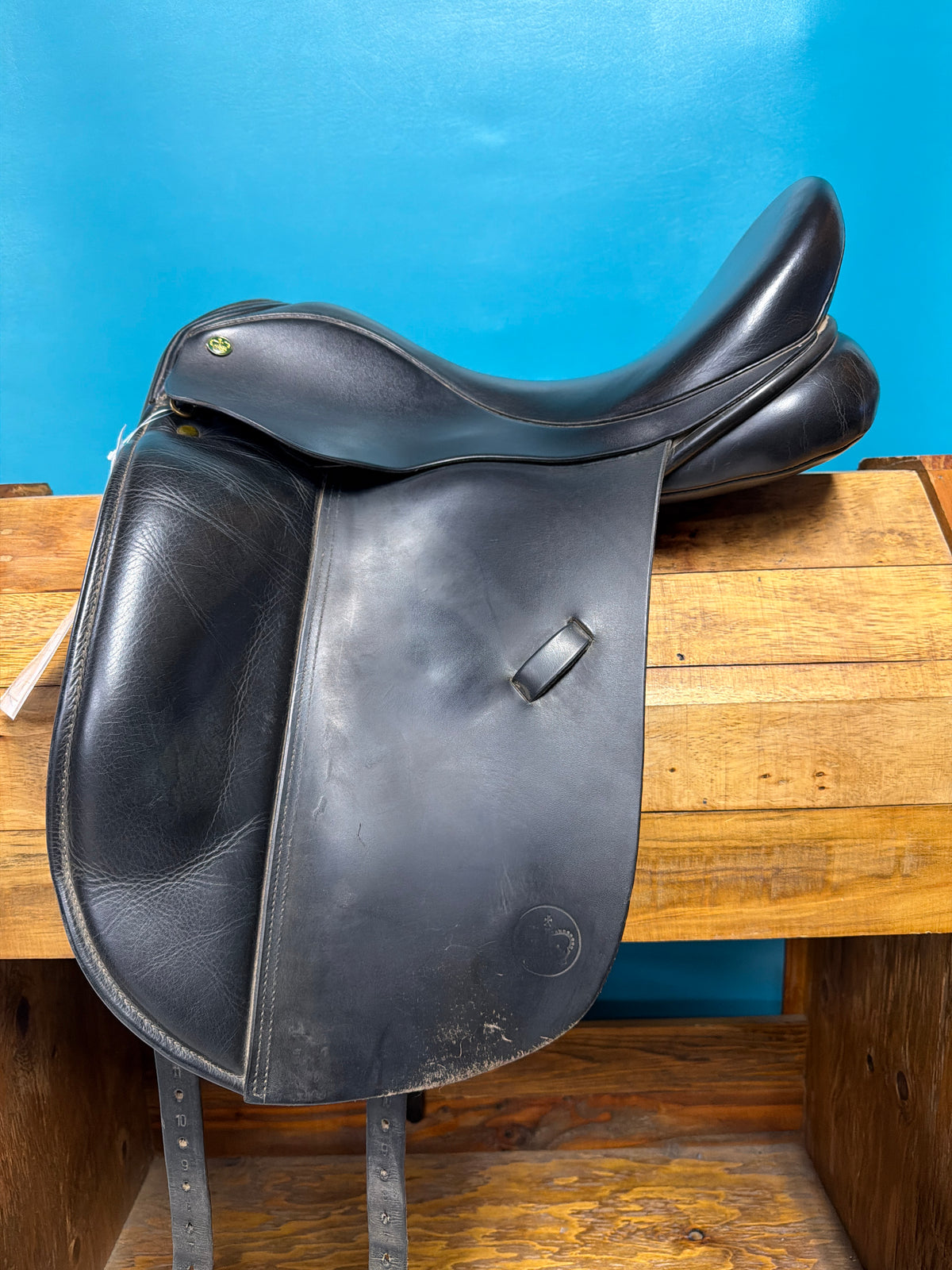 The Crown Saddlery Dressage Saddle, 17.5