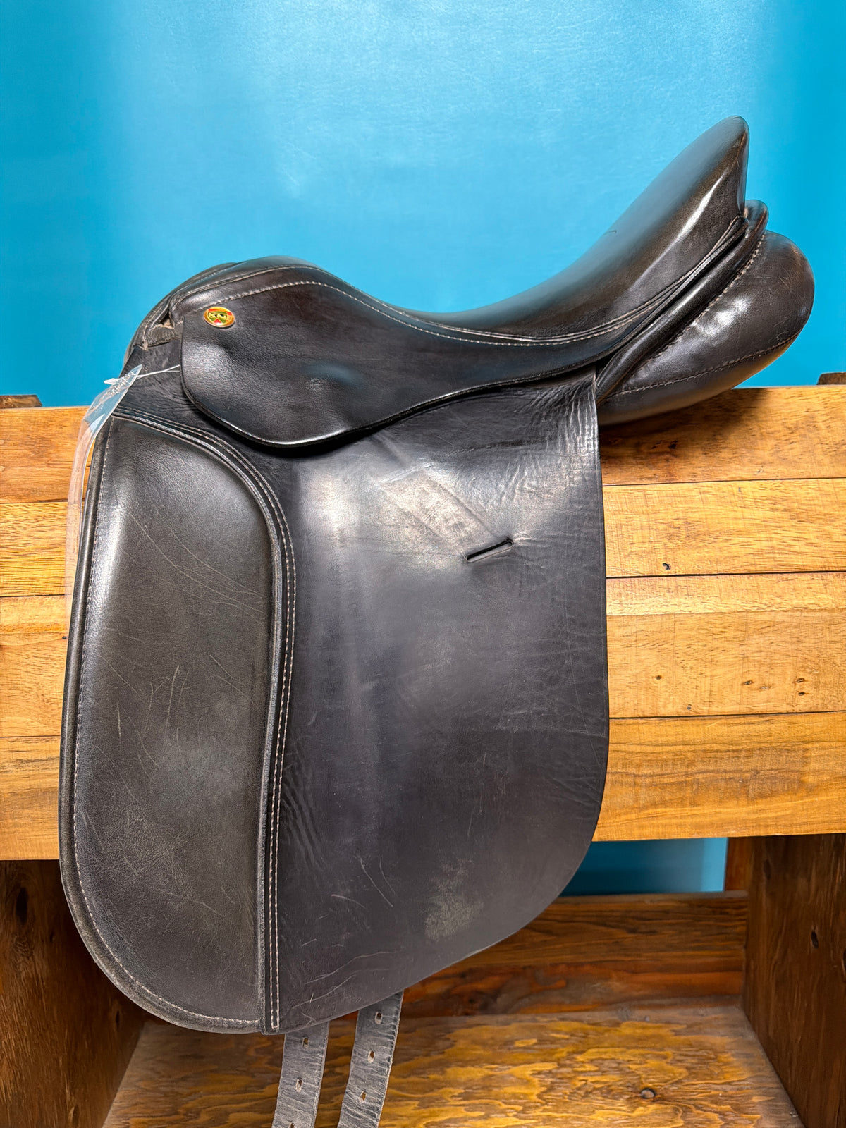 Karl Niedersuss Dressage Saddle, 16.75