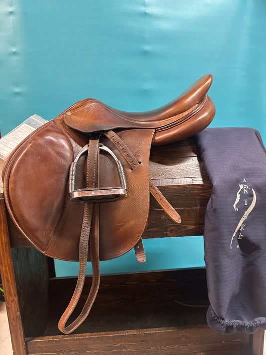 Brown Antares Close contact Saddle, 17.5