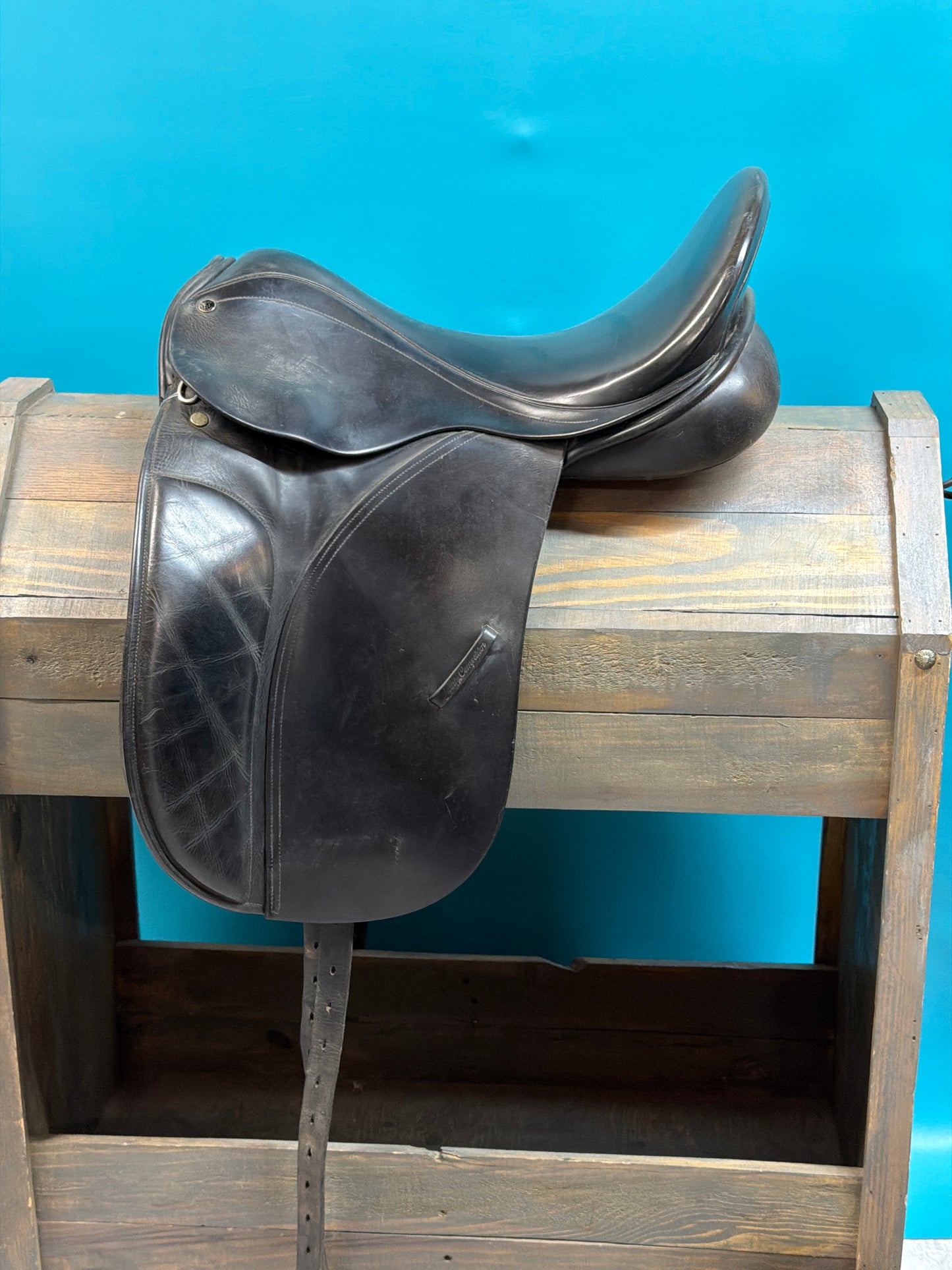 Black County Dressage Saddle, 17.5