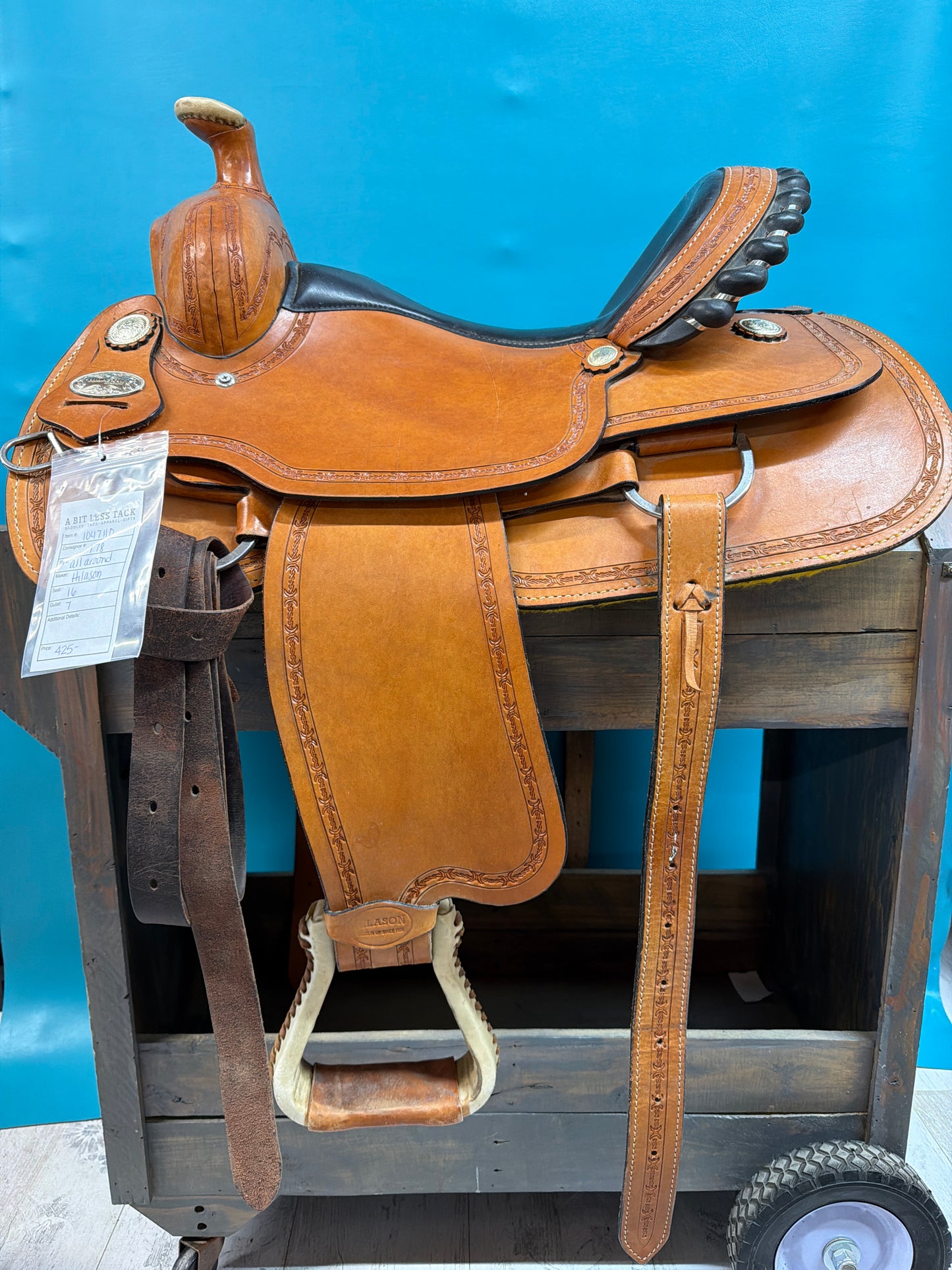 Hilason All Around saddle, 16