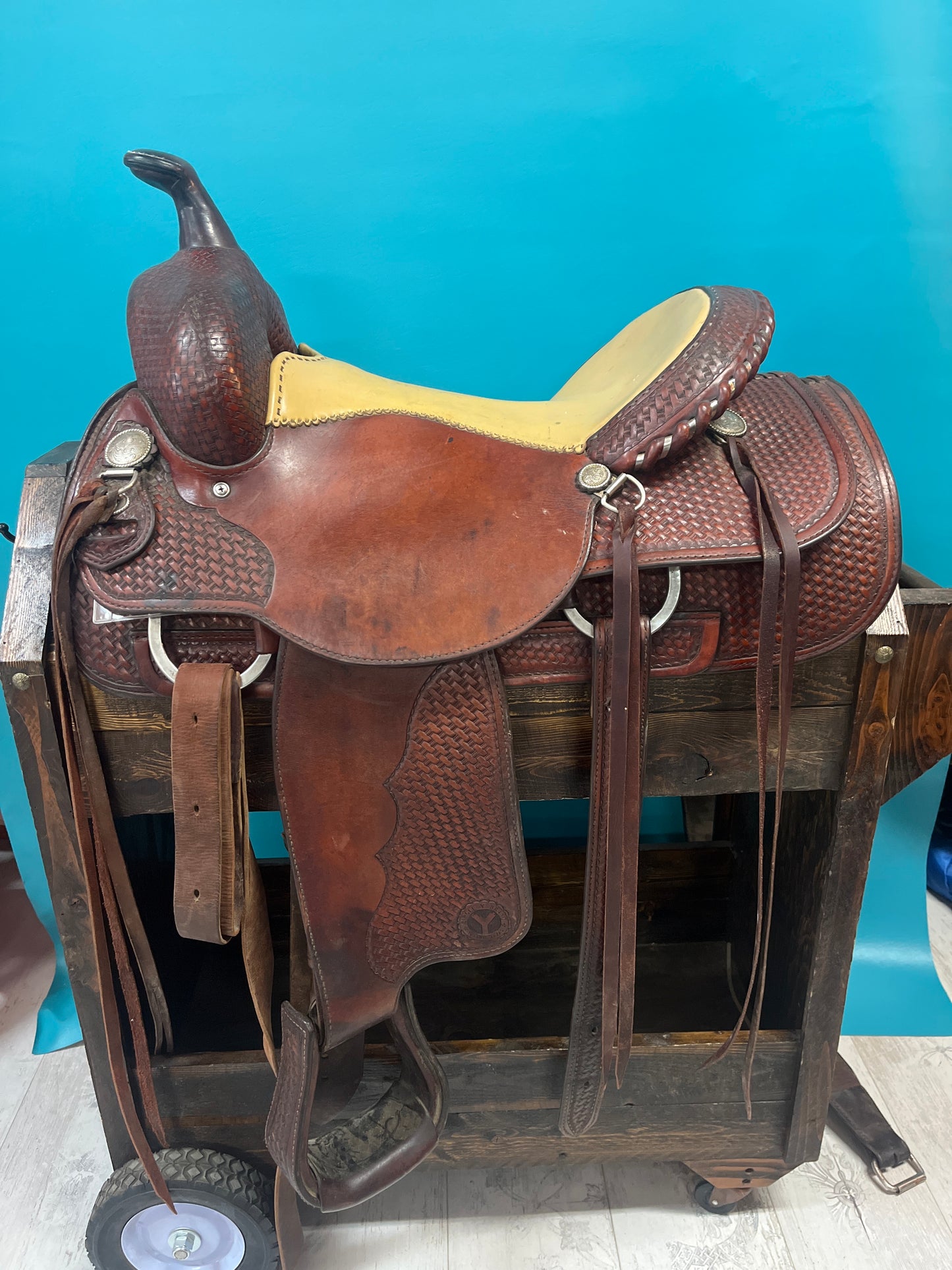 Circle Y Reining & Cutting Saddle