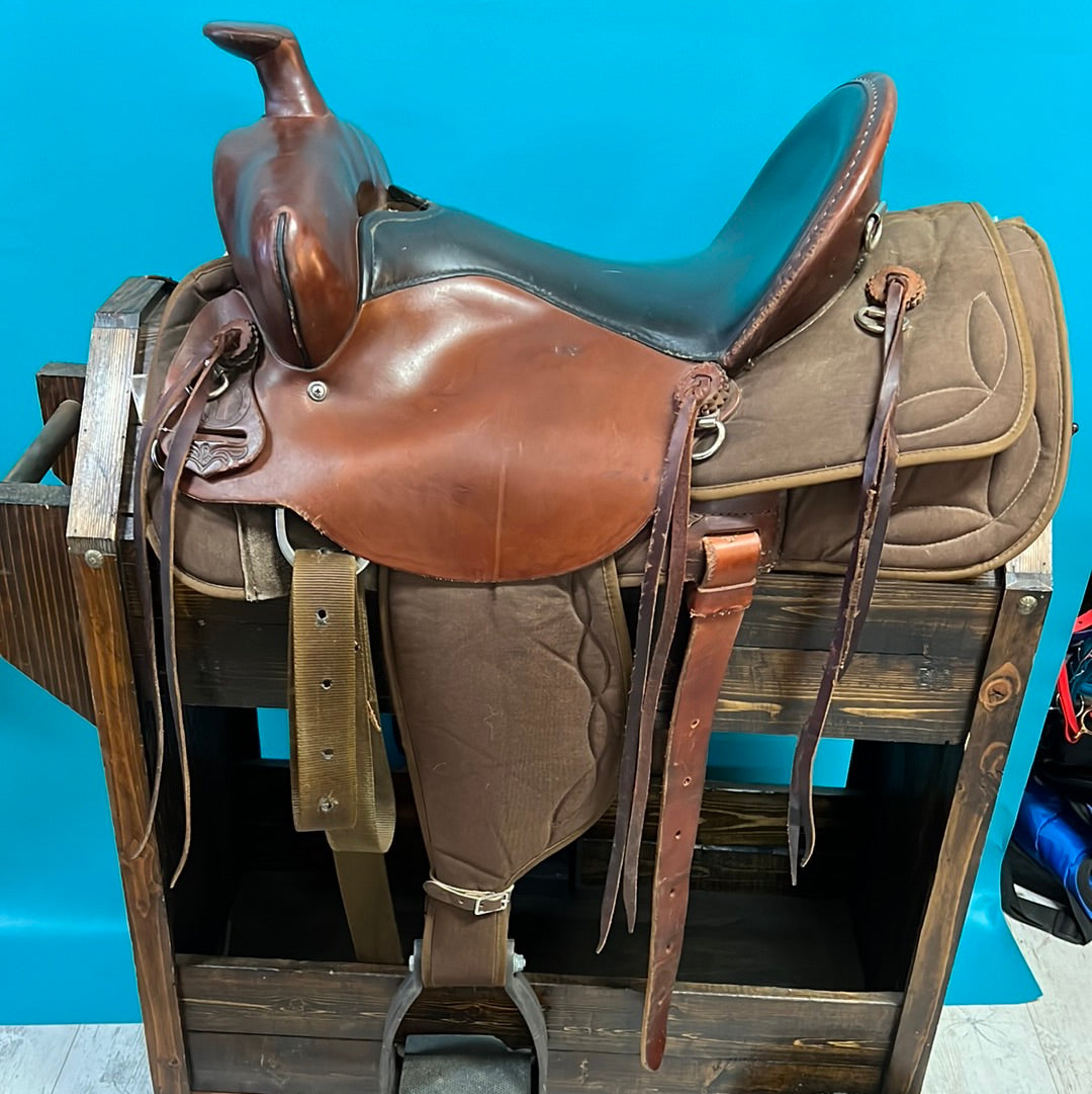 Circle Y Western Saddle