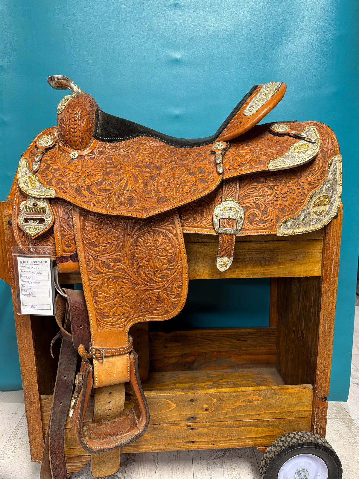 Big Horn Limited Edition Show Saddle, 16"