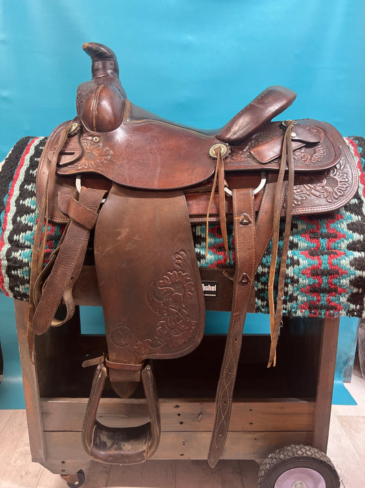 Circle Y Roping Saddle, 14.5