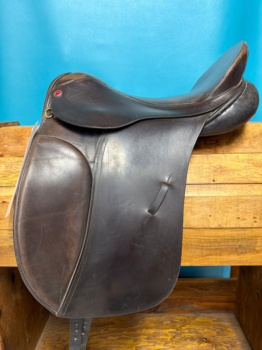 Albion Legend Dressage Saddle, 17.5
