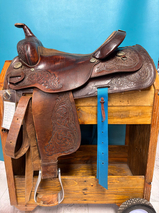 Circle Y Show saddle, 15.5