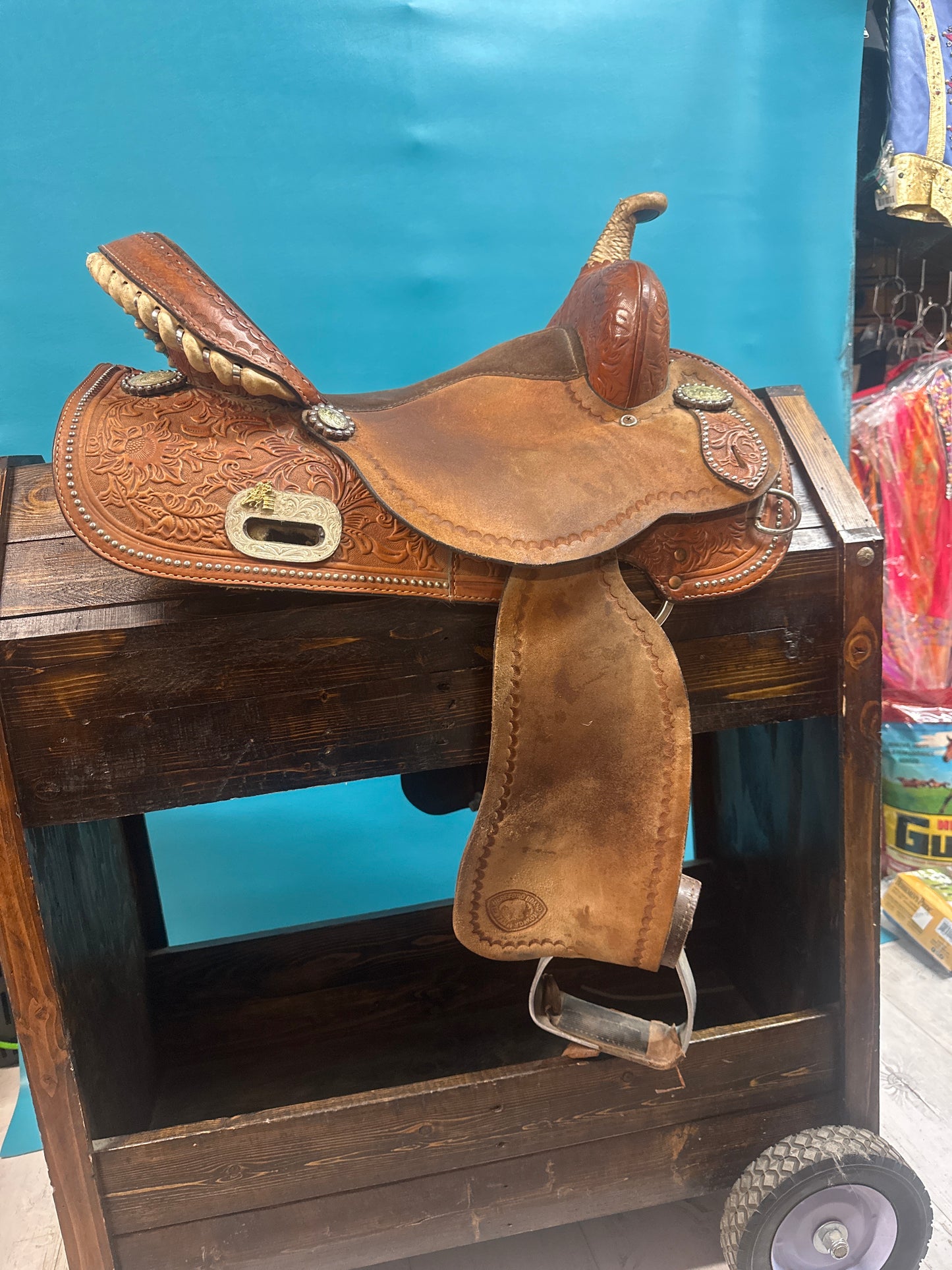 Hereford Tex Tan Barrel Saddle, 15