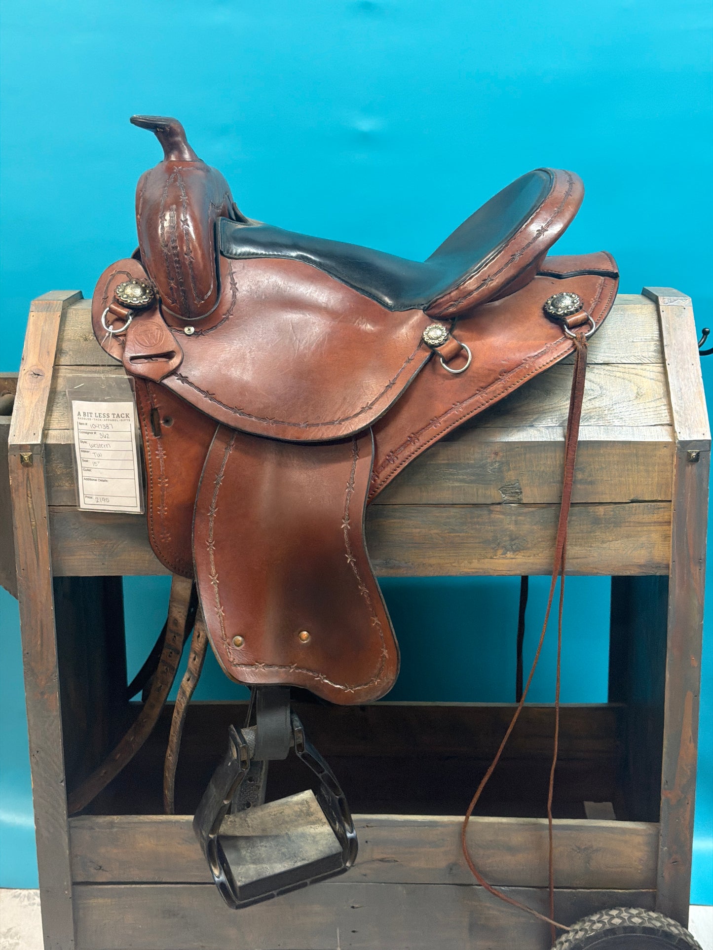 TW Saddlery Western Saddle, 15"