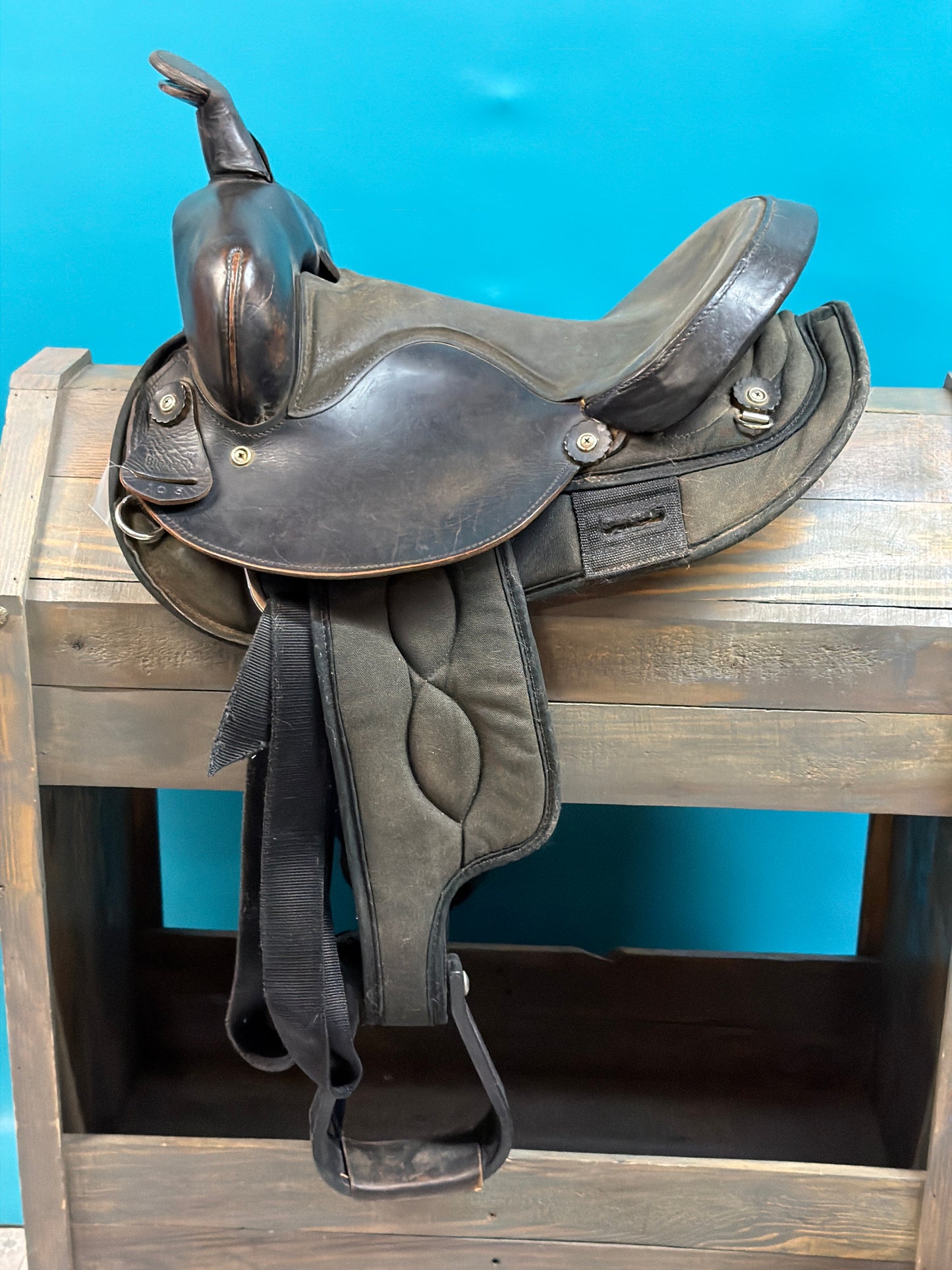 Bighorn Western trail saddle, 14