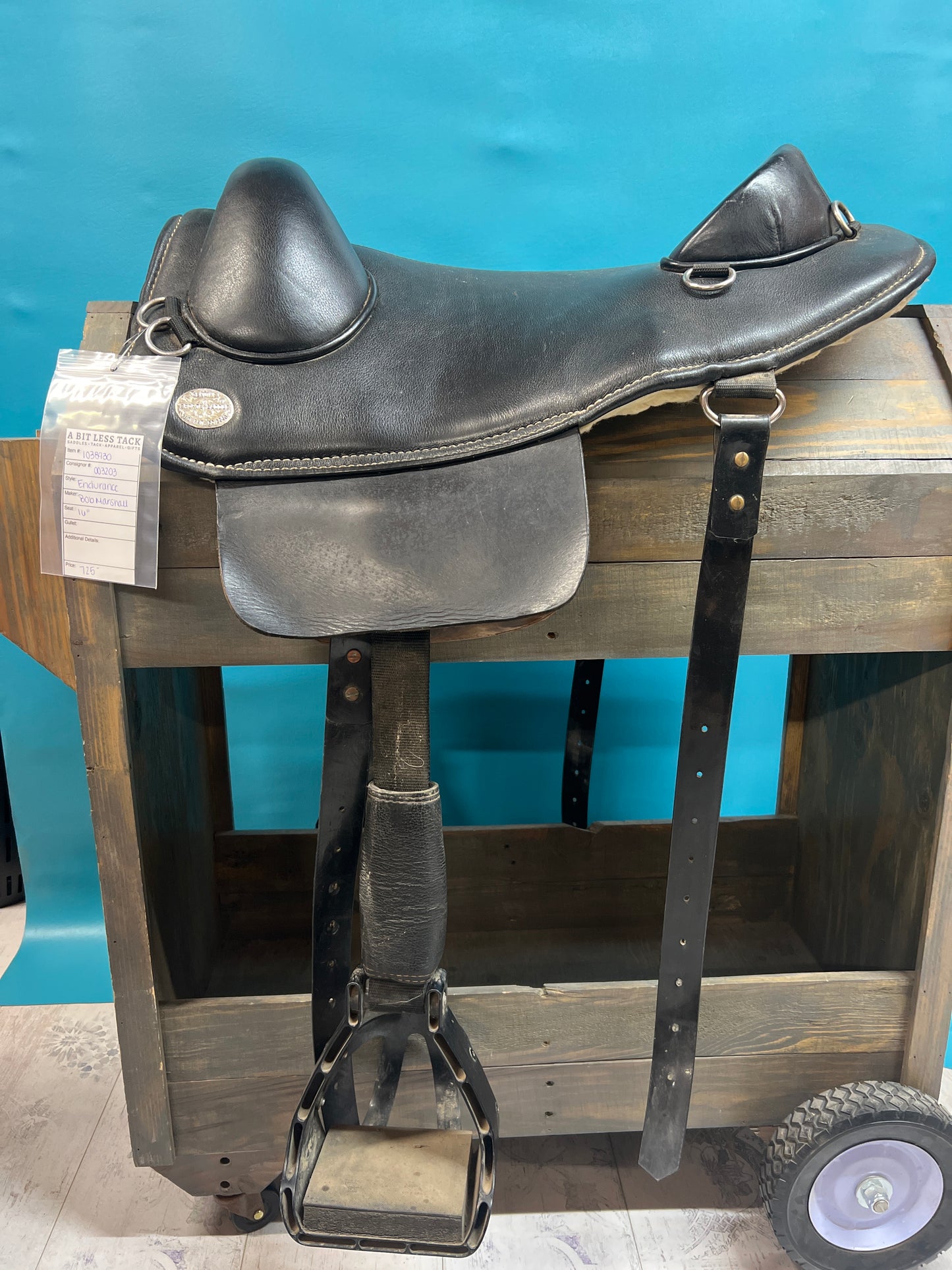 Bob Marshall Treeless Endurance Saddle, 16"