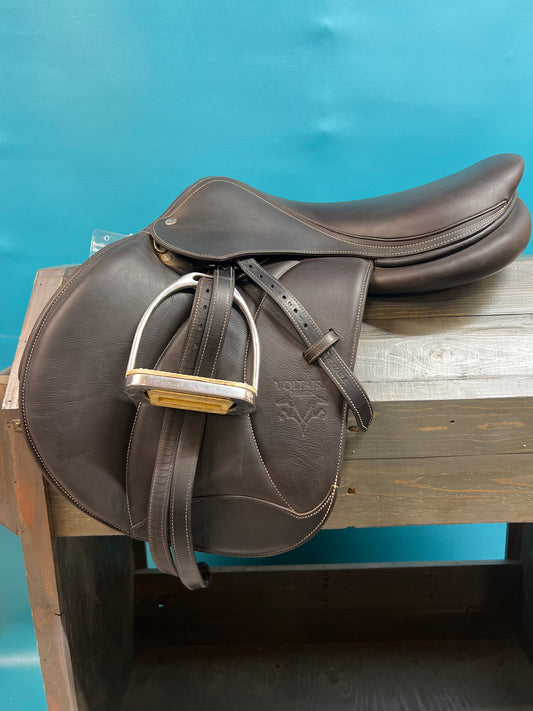Voltaire Calgary Close Contact Saddle, 17.5